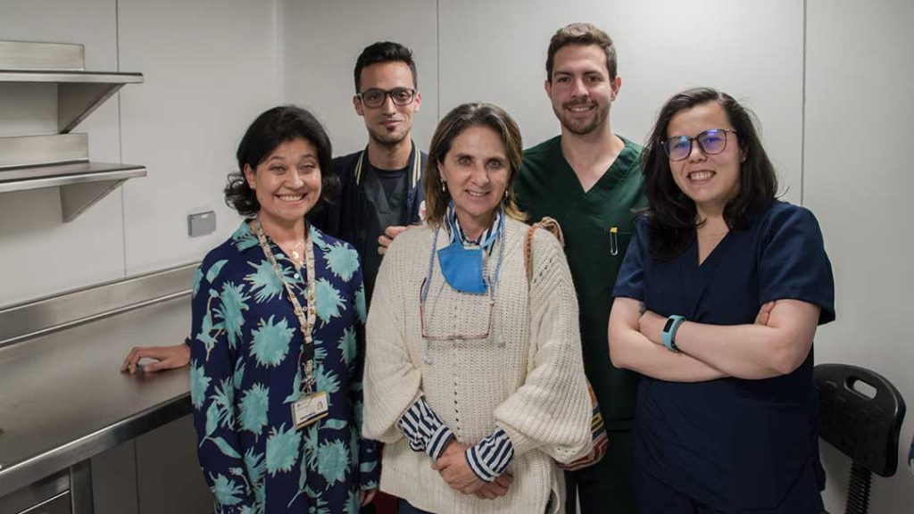 Equipo encargado del laboratorio BSL3 de la Pontificia Universidad Javeriana