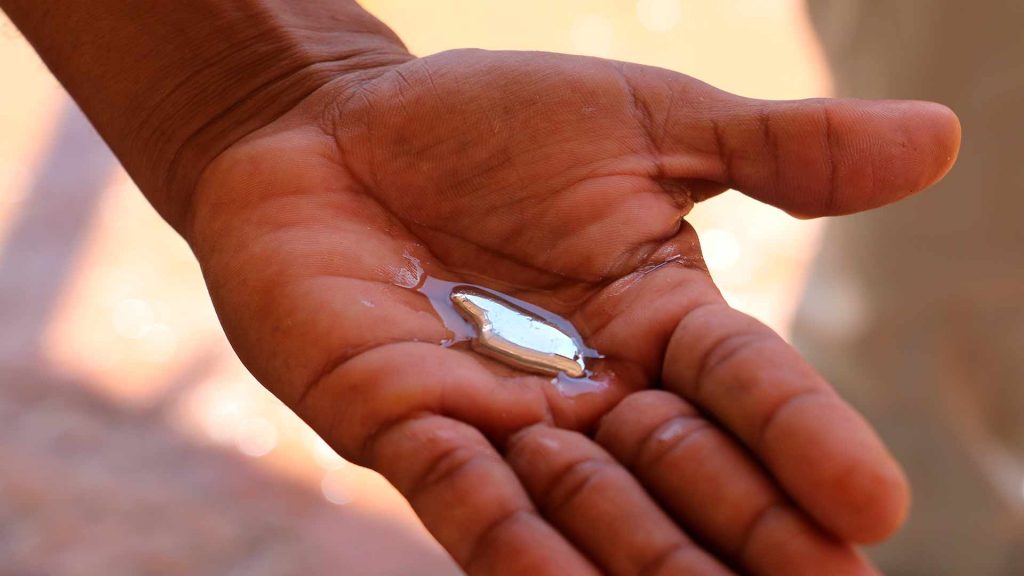 La minería, la industria y el cambio climático aumentan la contaminación por mercurio en los mares y océanos del planeta. Experta javeriana explica el fenómeno y las posibles consecuencias.