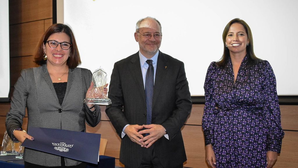 Finalizó el XVII Congreso La Investigación en la Pontificia Universidad Javeriana Conocimientos para un mundo en transformación, un espacio que reconoció la labor investigativa en la universidad. Estos son los ganadores al premio de este año. 