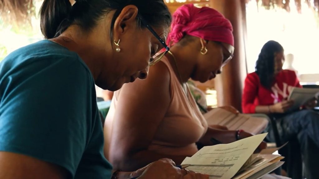 Investigadores y comunidades trabajan de manera articulada en la región de Montes de María para construir un modelo participativo que cuide la salud mental. Foto cortesía del proyecto.