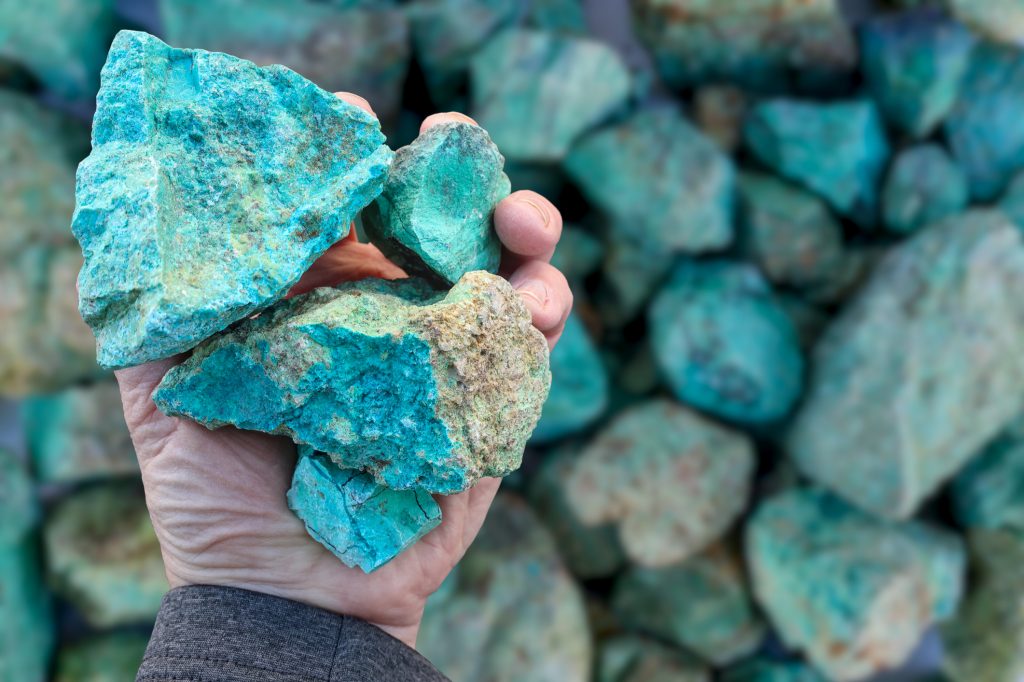 El cobre es un mineral estratégico importante para la transición energética