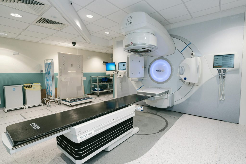 Ciencia para hacer más segura la medicina nuclear, energía atómica que salva vidas