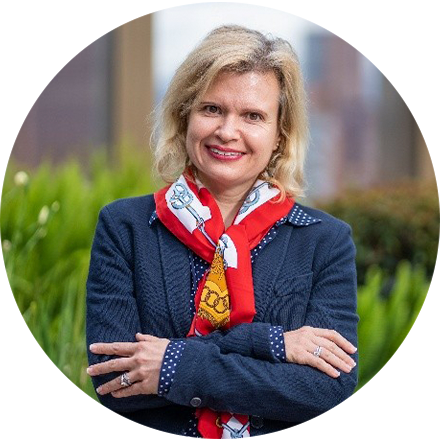 Ildiko Szegedy Maszak
