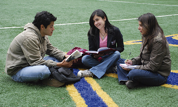 Universidades de Ascun apoyan a estudiantes con créditos del Icetex Universidades de Ascun apoyan a estudiantes con créditos del Icetex