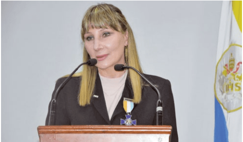 Claudia Dangond Gibsone, abogada javeriana y actual directora de los Posgrados en Derecho Público, de la Facultad de Ciencias Jurídicas