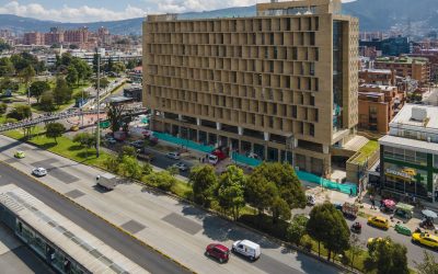 La Universidad Javeriana y su Torre Sapiencia: Un ejemplo de arquitectura sostenible en Colombia